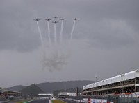 Sebelum Oliveira Juara, Langit Mandalika Ramai 'Burung Besi'