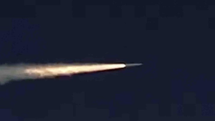 In this photo made from the footage taken from Russian Defense Ministry official web site on Sunday, March 11, 2018, a Russia's Kinzhal hypersonic missile flies during a test in southern Russia.  Russian military says it has run a successful test of the Kinzhal missile, that President Vladimir Putin sited among several other new nuclear weapons that would bolster the nation's military capability. ((AP Photo/ Russian Defense Ministry Press Service, File)