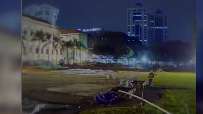 Gedung AA Maramis atau gedung Daendels di kompleks Kementerian Keuangan. (Sylke Febrina Laucereno/detikFinance) Gedung AA Maramis atau gedung Daendels di kompleks Kementerian Keuangan. (Sylke Febrina Laucereno/detikFinance)