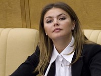 Perang Minggir! Heboh Pacar Putin Hamil Lagi