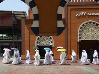 Pengusaha Ungkap Ada 80.000 Jamaah Umrah RI Terdampak Perang Iran