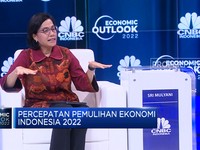 Sri Mulyani: Harga BBM Pertalite Tak Naik