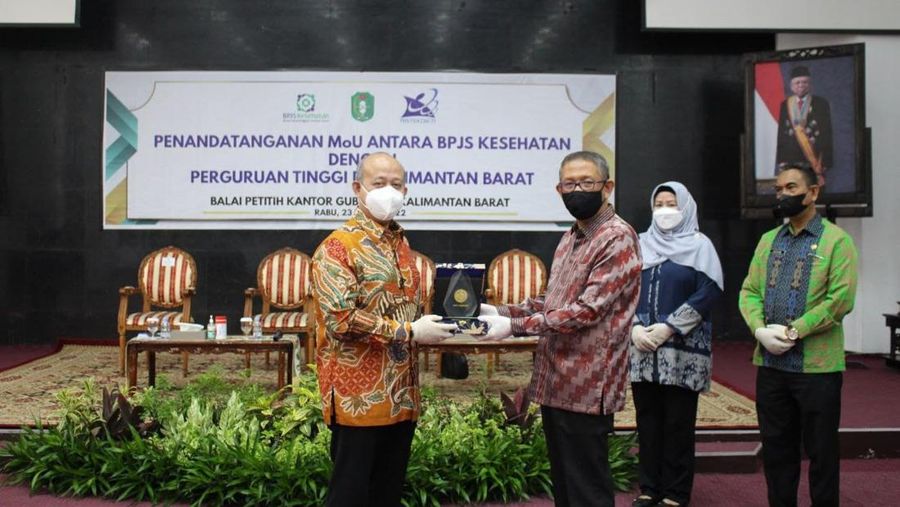 MoU BPJS Kesehatan dengan 18 Perguruan Tinggi di Kalbar untuk penerapan JKN-KIS.