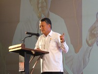 Pemangkasan PLTD PLN Jadi Kunci RI Bisa Capai Netral Karbon