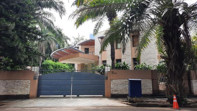 Juda yosh fohishalarning fotosuratlari