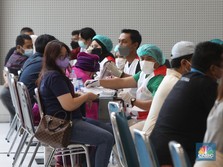 Kabar Baik! Pengguna Booster Pfizer-Astra Boleh Happy Nih