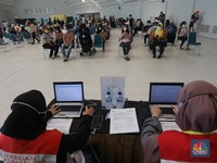 Bos Vaksin Pfizer Ungkap Kapan Covid-19 Selesai, Bukan 2022!