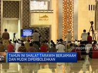 Covid-19 Mereda, Jokowi Izinkan Tarawih Berjamaah