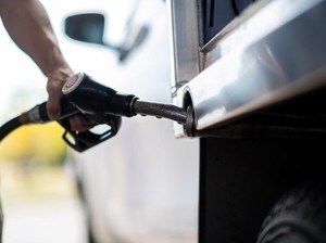 Harga BBM Turun Rp 3.000/Liter, Australia Pangkas Pajak 50%