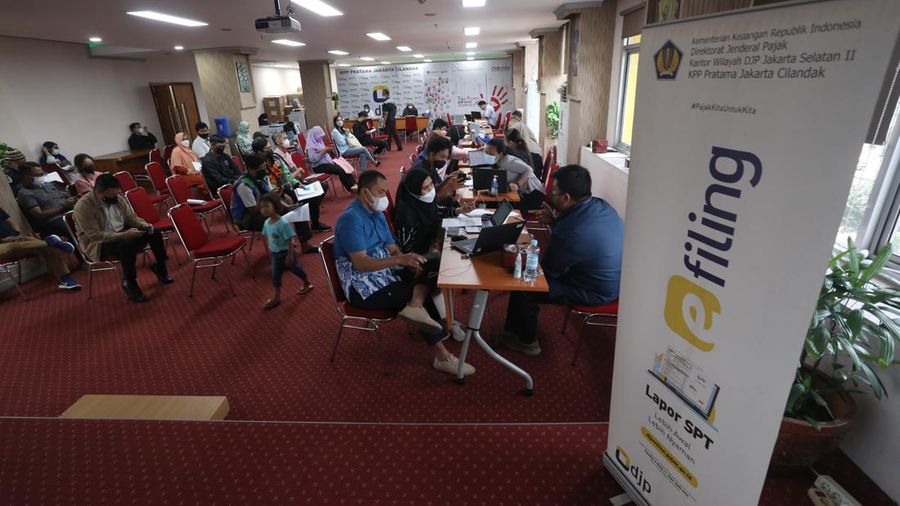 Jelang Batas Akhir, Wajib Pajak Mulai Melaporkan SPT Tahunannya. (²©²ÊÍøÕ¾/Andrean Kristianto)