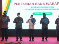 Wapres Resmikan Bank Wakaf Mikro Pondok Karya Pembangunan
