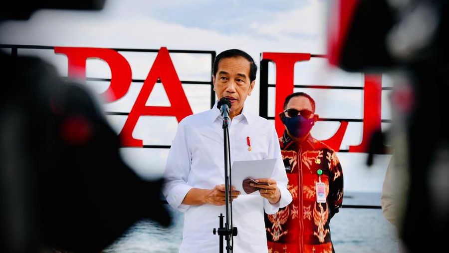 Presiden Joko Widodo meresmikan penataan kawasan Kota Kupang dalam kunjungan kerjanya ke Provinsi Nusa Tenggara Timur (NTT), Kamis, 24 Maret 2022