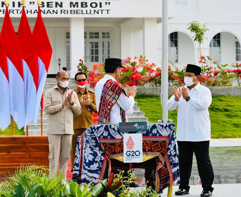 Presiden Joko Widodo meresmikan Politeknik Dr. Aloysius Benedictus Mboi, Universitas Pertahanan Republik Indonesia (Unhan) di Kabupaten Belu, Nusa Tenggara Timur (NTT), pada Kamis, 24 Maret 2022. ( Laily Rachev - Biro Pers Sekretariat Presiden) Presiden Joko Widodo meresmikan Politeknik Dr. Aloysius Benedictus Mboi, Universitas Pertahanan Republik Indonesia (Unhan) di Kabupaten Belu, Nusa Tenggara Timur (NTT), pada Kamis, 24 Maret 2022. ( Laily Rachev - Biro Pers Sekretariat Presiden)
