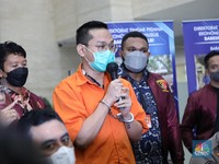 Indra Kenz Divonis 10 Tahun Penjara & Denda Rp 5 M