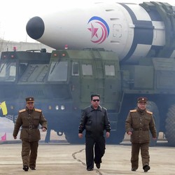 Ini Hwasong-17, Senjata Korut yang Dijuluki Rudal Monster