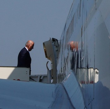 Biden ke Polandia, Sampai Melipir ke Perbatasan Ukraina