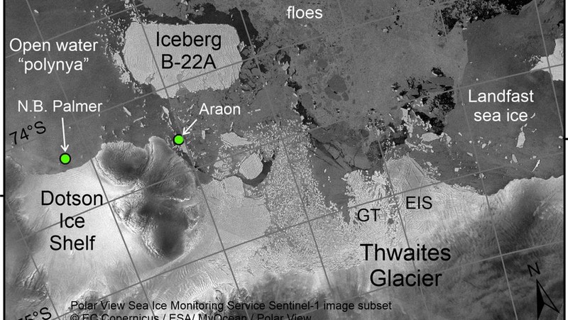 Citra satelit menunjukkan lapisan es Antartika di bagian Timur runtuh akibat pemanasan ekstrem yang terjadi di wilayah tersebut. (VIA REUTERS/NASA)