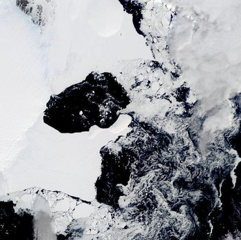 Intip Penampakan Lapisan Es Antartika yang Mulai Mencair