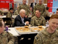 Mayoritas Warga AS Sebut Biden Lembek ke Rusia, Haus Perang?