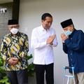 Jokowi Jenguk Buya Syafii yang Sedang Sakit di Kediamannya