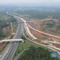 Keren! Tol Cikampek 'Terbelah Dua', Jalur Selatan Meliuk-Liuk