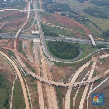 Sebentar Lagi Tol Japek 'Terbelah Dua', Siap Dipakai Mudik