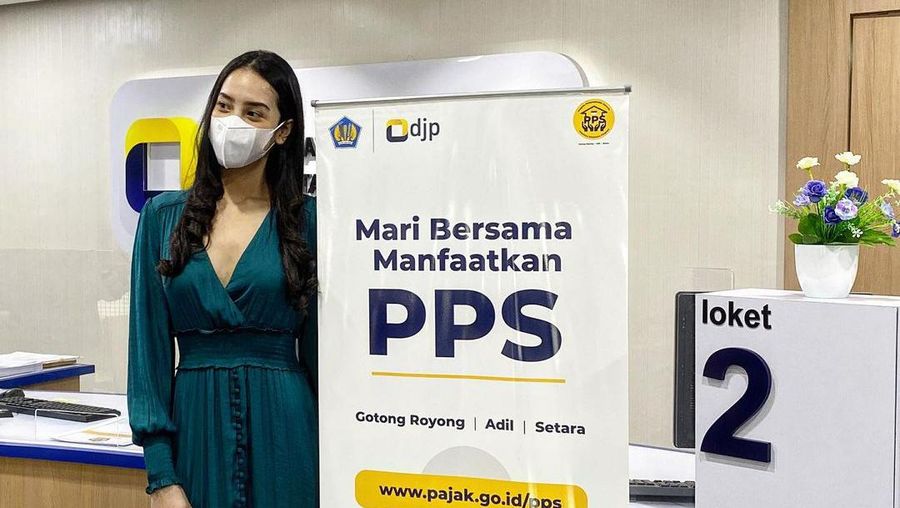 Anya Geraldine mengunjungi KPP Pratama Jakarta Cempaka Putih dalam rangka ikut serta Program Pengungkapan Sukarela Wajib Pajak. (Tangkapan layar Instagram @pajakjktcempakaputih)