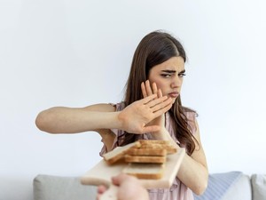 Apa Itu Anoreksia? Kenali Gangguan Makan Berbahaya Ini