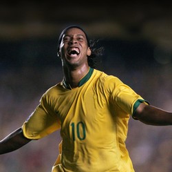 Resmi! Ronaldinho Gabung RANS Cilegon FC Milik Raffi Ahmad