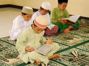 4 Orang yang Tidak Diwajibkan Sholat Lima Waktu, Siapa Mereka?