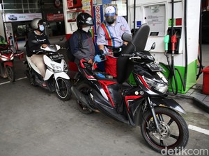Minyak Meroket, Indonesia Dibayang-bayangi Kenaikan Harga BBM