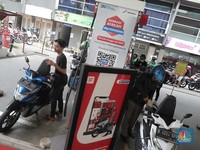 1 Oktober Harga BBM Pertalite Bisa Turun Rp2.500 per Liter?
