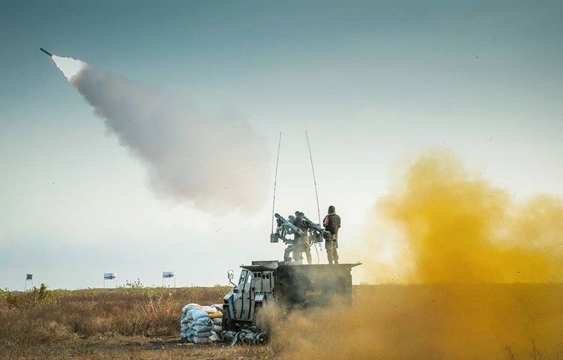 Latihan Militer menembak senjata berat (Latbakjatrat) terintegrasi TA 2022 Sejumlah Prajurit dari seluruh satuan jajaran Arhanud TNI AD melakukan latihan menembak senjata berat (Latbakjatrat) terintegrasi TA 2022 di Lapangan Tembak AWR (Air Weapon Range) TNI AU, Desa Pandanwangi, Kecamatan Tempeh, Kabupaten Lumajang, Jawa Timur. Latihan tersebut dimulai dari tanggal 24 s.d 30 Maret 2022. (Foto : Pussenarhanud Kodiklatad)