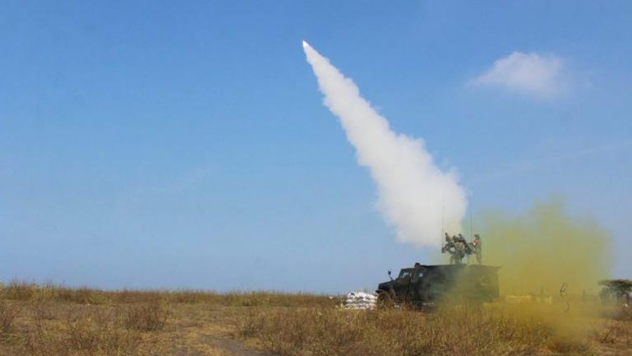 Sejumlah Prajurit dari seluruh satuan jajaran Arhanud TNI AD melakukan latihan menembak senjata berat (Latbakjatrat) terintegrasi TA 2022 di Lapangan Tembak AWR (Air Weapon Range) TNI AU, Desa Pandanwangi, Kecamatan Tempeh, Kabupaten Lumajang, Jawa Timur. Latihan tersebut dimulai dari tanggal 24 s.d 30 Maret 2022. (Foto : Pussenarhanud Kodiklatad)