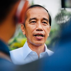 Heboh Kemunculan Amien Rais dan Singgung Masa Jabatan Jokowi