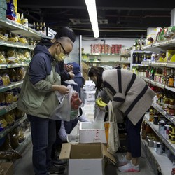 Potret Baru Shanghai Lockdown: Warga Panic Buying-Rak Kosong