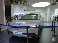 Harga Mobil Listrik Produksi Pertama RI Tembus Rp 700 Jutaan