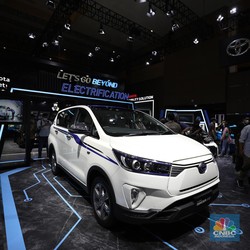 Tak Diduga Innova Listrik Meluncur, Ternyata Belum Dijual!