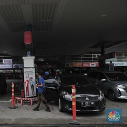 Larangan Mobil Mewah Beli Pertalite, Dilihat Dari CC-nya!