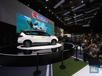 Penjualan Mobil RI Anjlok 23% Lebih, Bos Suzuki Bongkar Biang Keroknya