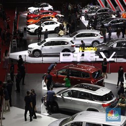 Penjualan Mobil 'Meledak' Lagi, Nyaris Sebelum Pandemi