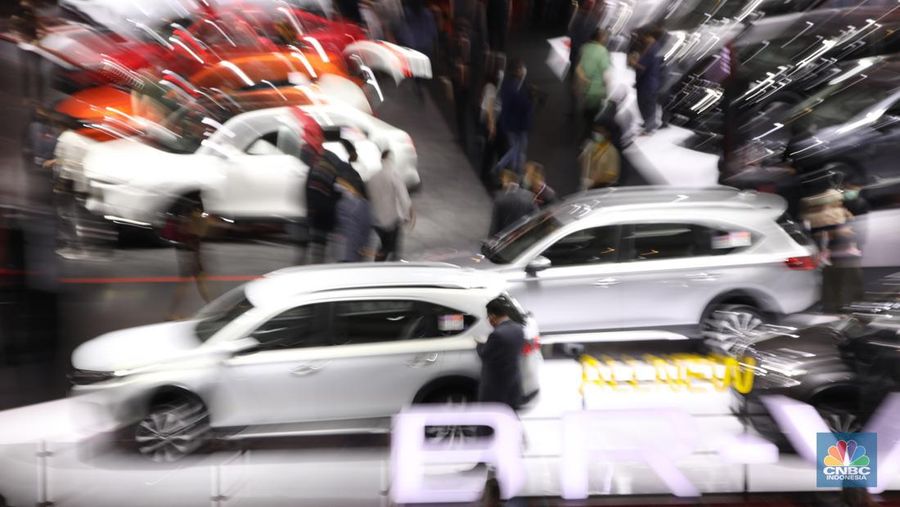 Suzuki S-Presso di ajang Pameran Gaikindo Indonesia International Auto Show (GIIAS) 2022 di Tangerang, Banten, Kamis (11/8/2022). (CNBC Indonesia/ Tri Susilo)