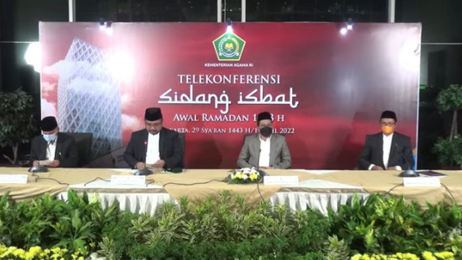 Konfresni Pers Sidang Isbat Penetapan 1 Ramadan 1443 H. (Tangkapan Layar Youtube Kemenag RI)