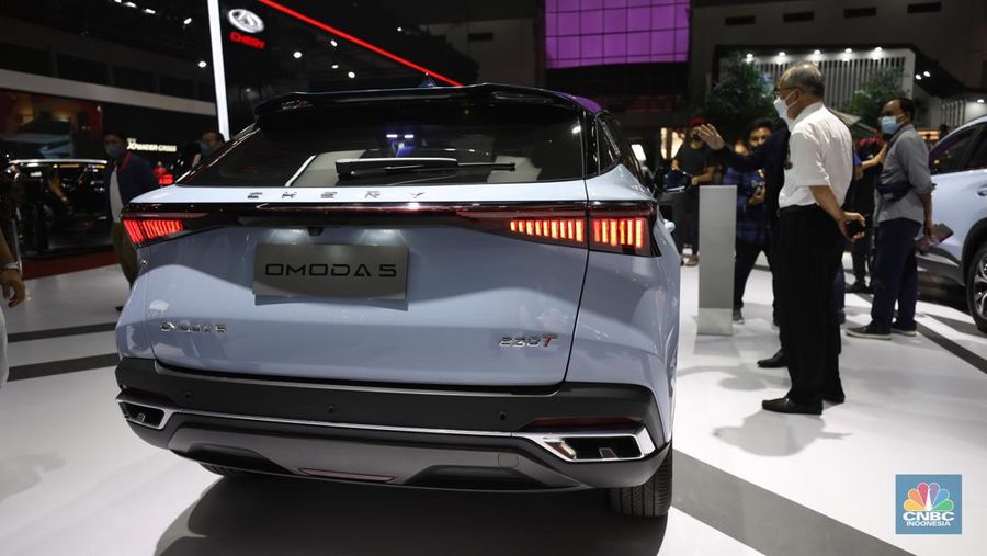 Cherry di acara Indonesia Internasional Motor Show (IIMS) di JI-Expo Kemayoran, Jakarta, Jumat, (1/4/2022).  Mobil keluaran China mengumumkan resmi kembali ke Indonesia, setelah sempat menghilang 10 tahun. (CNBC Indonesia/ Tri Susilo)