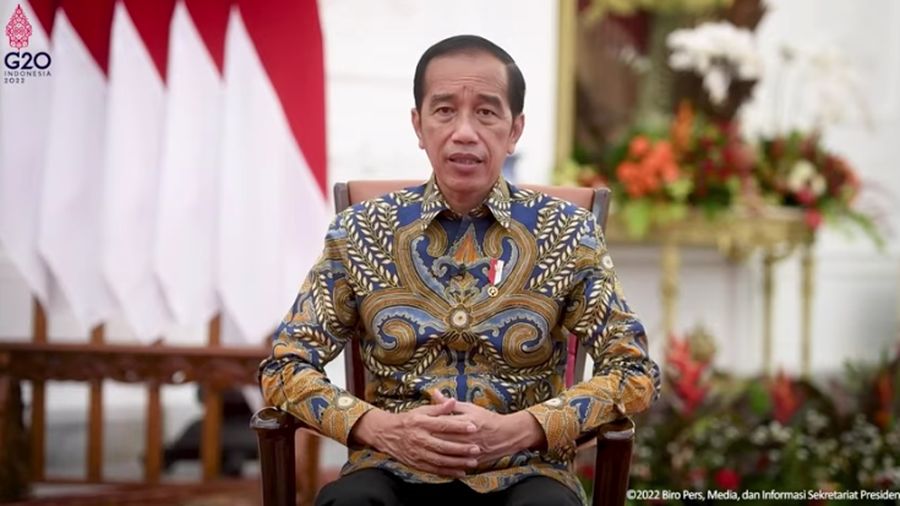Presiden Joko Widodo (Jokowi) Memberikan Keterangan Pers Terkait BLT Minyak Goreng, Istana Merdeka. (Tangkapan Layar Youtube Sekretariat Presiden)