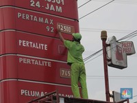 Harga BBM Resmi Naik! Cek Harga Terbaru di SPBU Pertamina