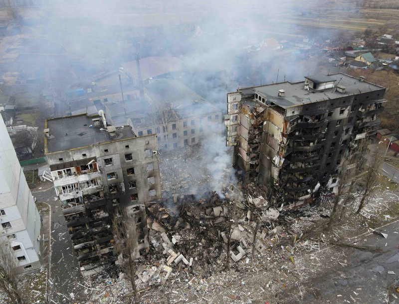FILE PHOTO: An aerial view shows a residential building destroyed by shelling, as Russia's invasion of Ukraine continues, in the settlement of Borodyanka in the Kyiv region, Ukraine March 3, 2022. Picture taken with a drone. REUTERS/Maksim Levin/File Photo  SEARCH 