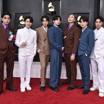 Intip Aksi BTS 'Guncang' Grammy Awards dengan Lagu Butter