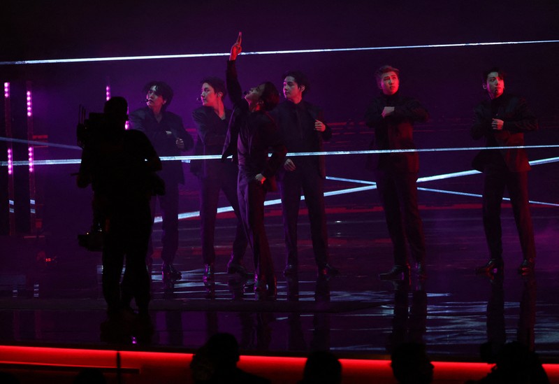 BTS tampil dalam acara Grammy Awards Tahunan ke-64 di Las Vegas, Nevada, AS 3 April 2022. (REUTERS/Mario Anzuoni)