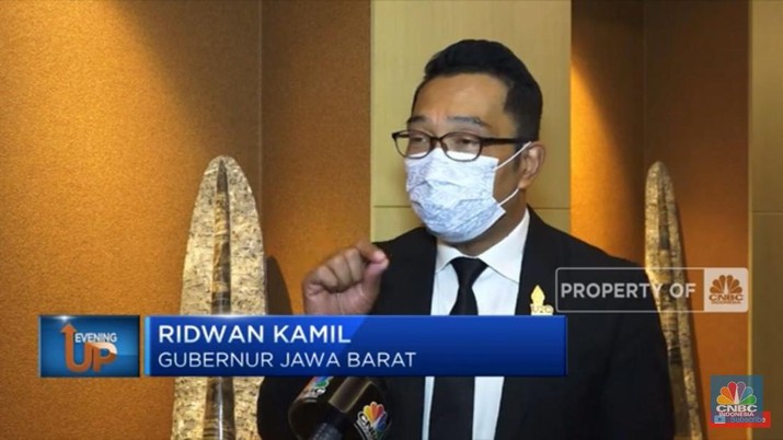 Gubernur Jawa Barat Ridwan Kamil menjawab pertanyaan awak CNBC Indonesia.